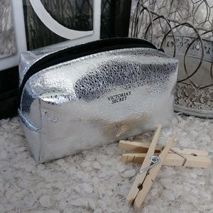 Victoria's Secret Makeup Bag!